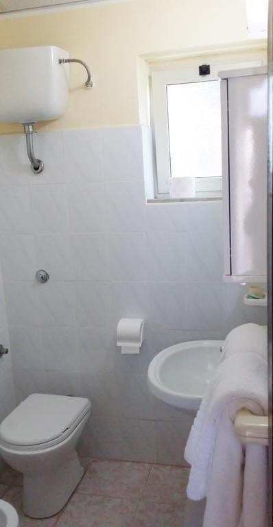 B&B Baia Dello Stretto Gallico Marina Habitación foto